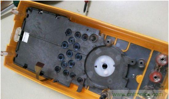 拆萬(wàn)用表中的的&ldquo;蘋(píng)果&rdquo; Fluke 287