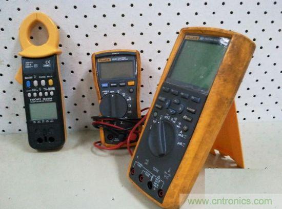 拆萬(wàn)用表中的的&ldquo;蘋(píng)果&rdquo; Fluke 287