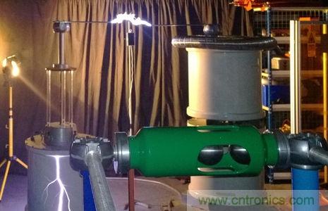 【視頻】網(wǎng)友熱議：諾基亞&ldquo;閃電&rdquo;充電技術(shù)