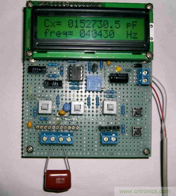 DIY集電容、電感和頻率為一體的測量儀器