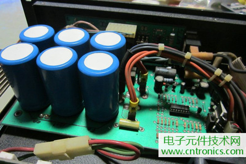 用料很給力！專(zhuān)業(yè)后級(jí)功放美國(guó)高峰FA1201拆解