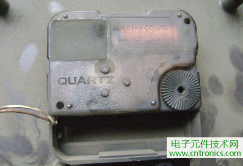 拆個老古董，日本精工石英電子掛鐘拆解