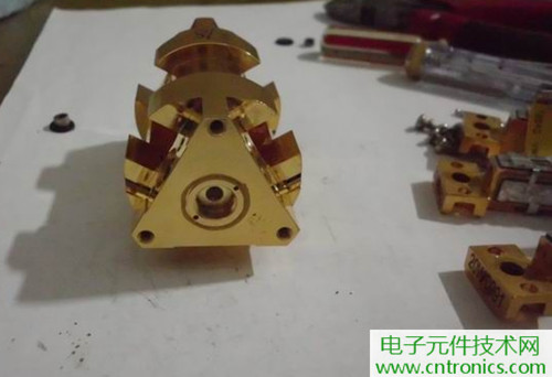 這貨一萬三？50W半導(dǎo)體激光模塊拆解