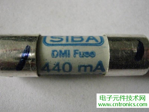 拆全球首款！安捷倫OLED手持式數(shù)字萬(wàn)用表拆解