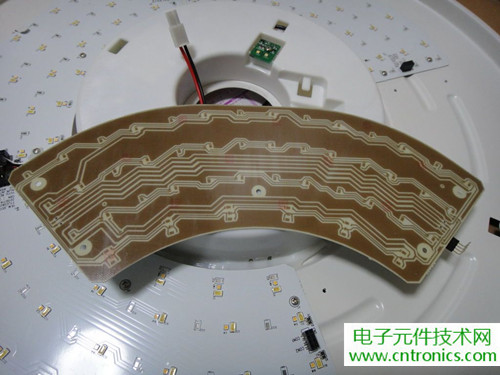 高端大氣上檔次！智能遙控調(diào)光LED吸頂燈拆解