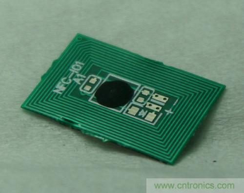 一分錢一分貨！帶NFC功能藍(lán)牙耳機(jī)拆解