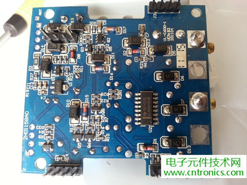 一款觸控開關拆解，做工不錯