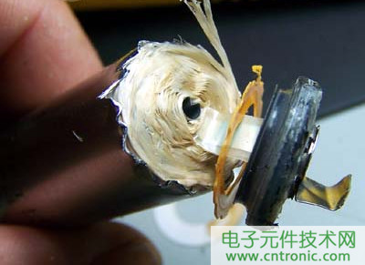 筆記本電池拆解，探秘電池內(nèi)部結(jié)構(gòu)