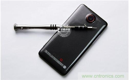 棋逢對手，詳拆努比亞Z5S如何力拼小米3 ？