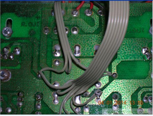 巧奪天工！大神利用山寨功放為高性價(jià)比逆變器"穿新衣"