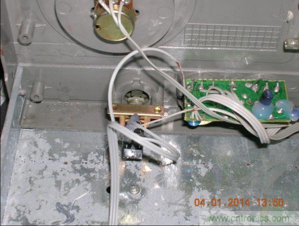 巧奪天工！大神利用山寨功放為高性價(jià)比逆變器"穿新衣"