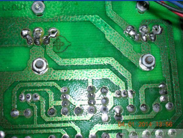 巧奪天工！大神利用山寨功放為高性價(jià)比逆變器&ldquo;穿新衣&rdquo;