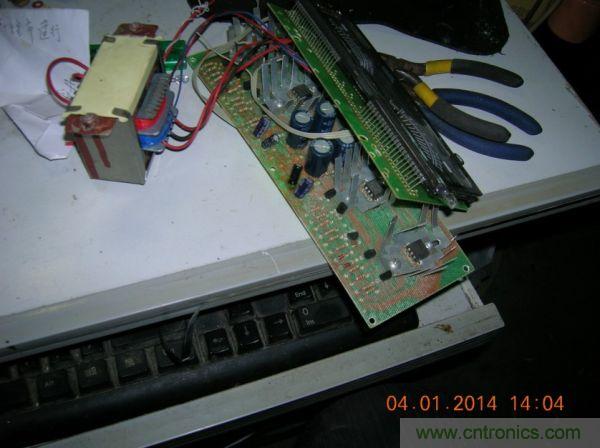 巧奪天工！大神利用山寨功放為高性價(jià)比逆變器&ldquo;穿新衣&rdquo;