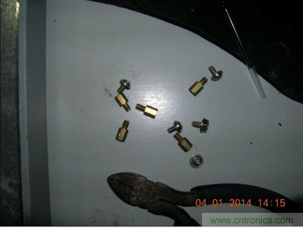 巧奪天工！大神利用山寨功放為高性價(jià)比逆變器&ldquo;穿新衣&rdquo;