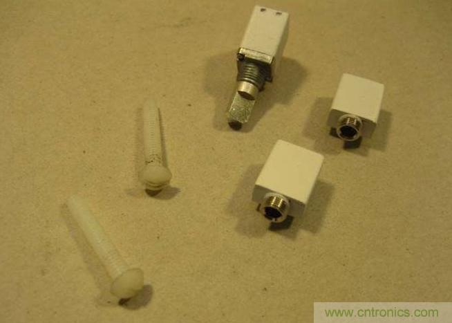 我就是這么牛！DIY IPod 耳放!