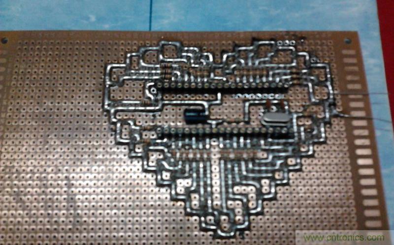 三八節(jié)將至！DIY心形LED流水燈！你們懂的~