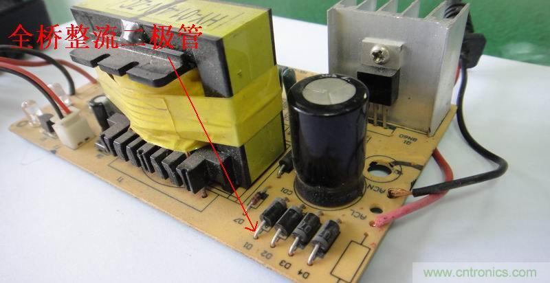 維修達(dá)人：拆解維修48V電動(dòng)車充電器