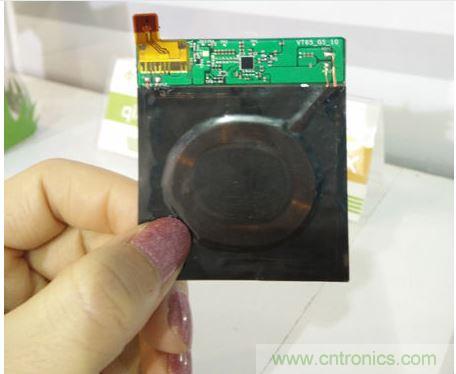 以上三個分別是為藍牙耳機、智能手表與手機設(shè)計的超薄無線充電模組