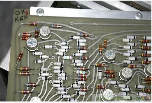 經(jīng)典懷舊拆解！歷史彌留的可編程科學(xué)計(jì)算器 from 1966