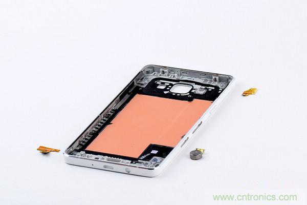 拆解狂魔荼毒新機(jī)三星金屬Galaxy A5，看槽點(diǎn)在何方？