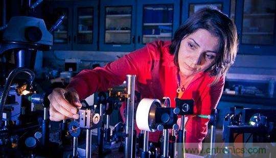 從原理及實(shí)現(xiàn)，看&ldquo;光腦&rdquo;的性能如何把&ldquo;電腦&rdquo;秒成渣！