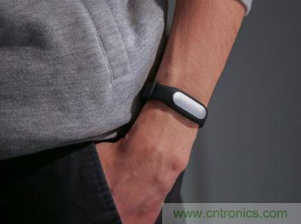 小米手環(huán)光感版體驗(yàn)：便宜實(shí)惠，功能尚可