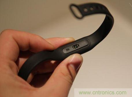 小米手環(huán)光感版體驗(yàn)：便宜實(shí)惠，功能尚可