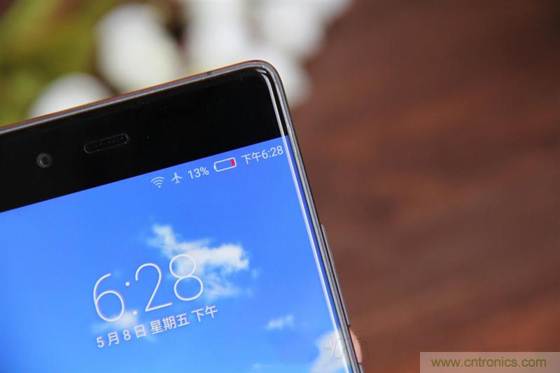 無邊框的 nubia Z9 ，一款既有驚喜，又有驚艷的智能手機(jī)