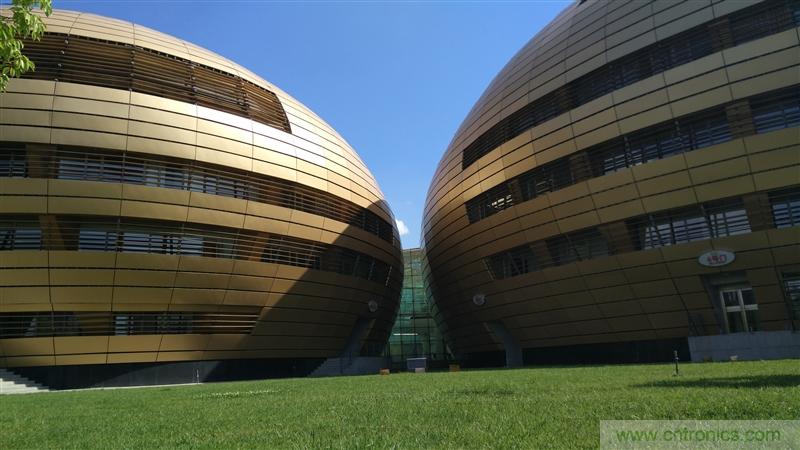 無邊框的 nubia Z9 ，一款既有驚喜，又有驚艷的智能手機(jī)