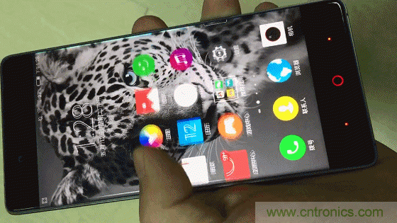 無邊框的 nubia Z9 ，一款既有驚喜，又有驚艷的智能手機(jī)