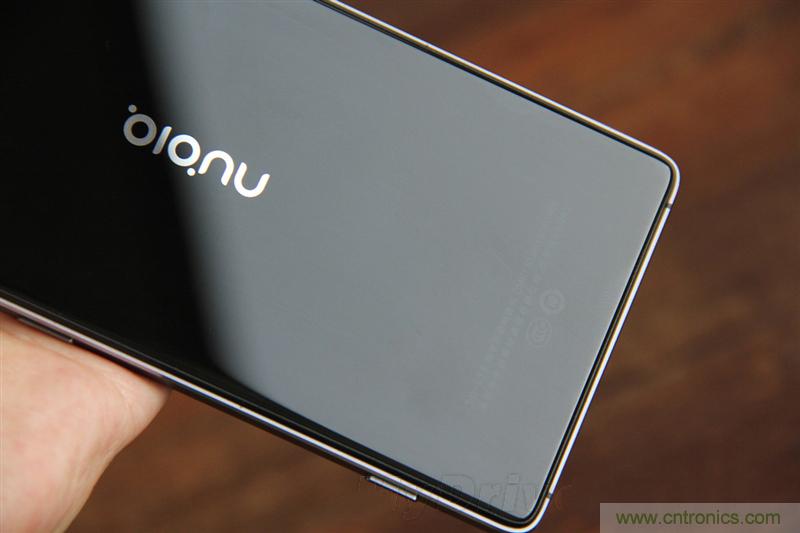 無邊框的 nubia Z9 ，一款既有驚喜，又有驚艷的智能手機(jī)
