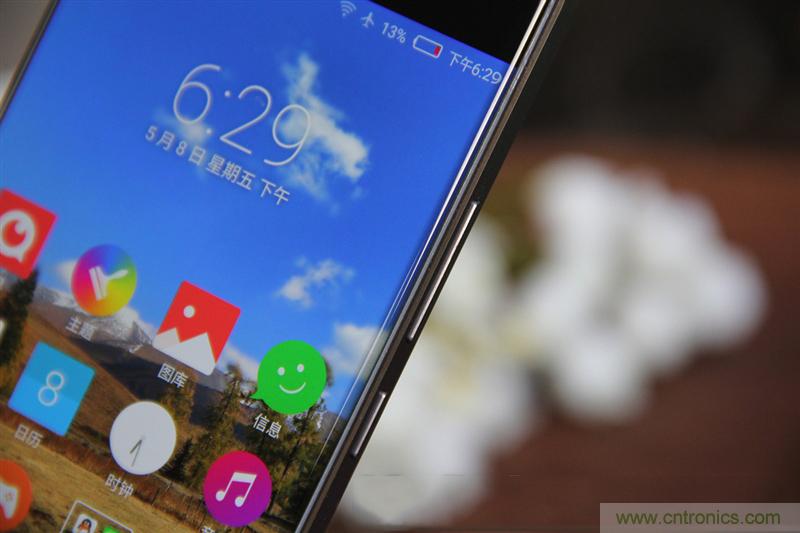 無邊框的 nubia Z9 ，一款既有驚喜，又有驚艷的智能手機(jī)