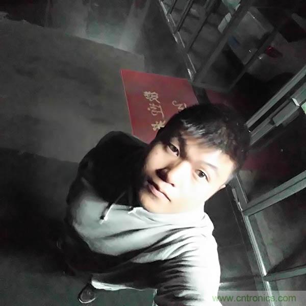 業(yè)界良心 LG V10 評測:剛毅、冷峻，不失人性化