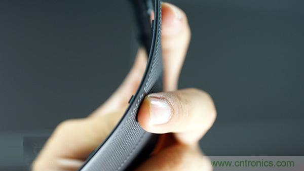 業(yè)界良心 LG V10 評測:剛毅、冷峻，不失人性化