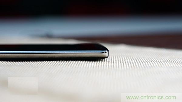 業(yè)界良心 LG V10 評測:剛毅、冷峻，不失人性化