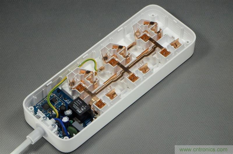 做工怒贊 神秘芯片！小米智能插線板拆解、評測