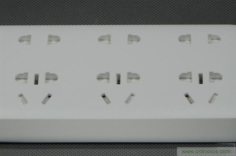 做工怒贊 神秘芯片！小米智能插線板拆解、評測