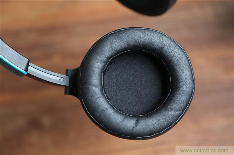 頭條哥的夢想之作！FIIL耳機能讓汪峰上頭條否？