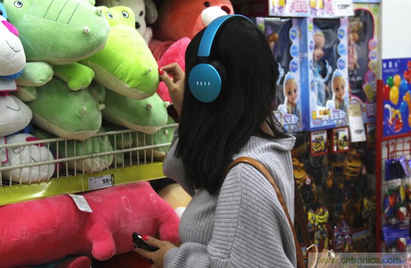 頭條哥的夢想之作！FIIL耳機能讓汪峰上頭條否？