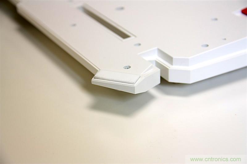 曾經(jīng)的網(wǎng)吧統(tǒng)治者&mdash;雙飛燕血手幽靈機(jī)械鍵盤(pán)，真世界最快？