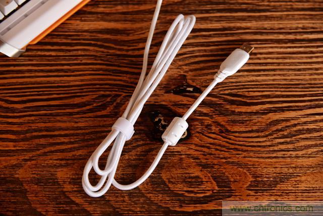 左手寫愛，右手寫他&mdash;&mdash;從此鍵盤鼠標(biāo)不分家！