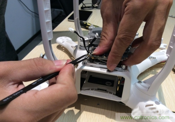 真飛機拆不著，那就來拆拆無人機&ldquo;鼻祖&rdquo;大疆吧！