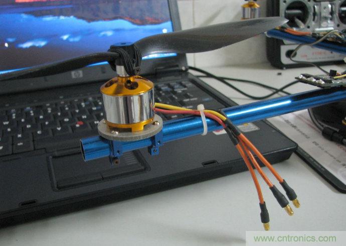 無(wú)人機(jī) DIY 制作全過程，酷得不要不要的！