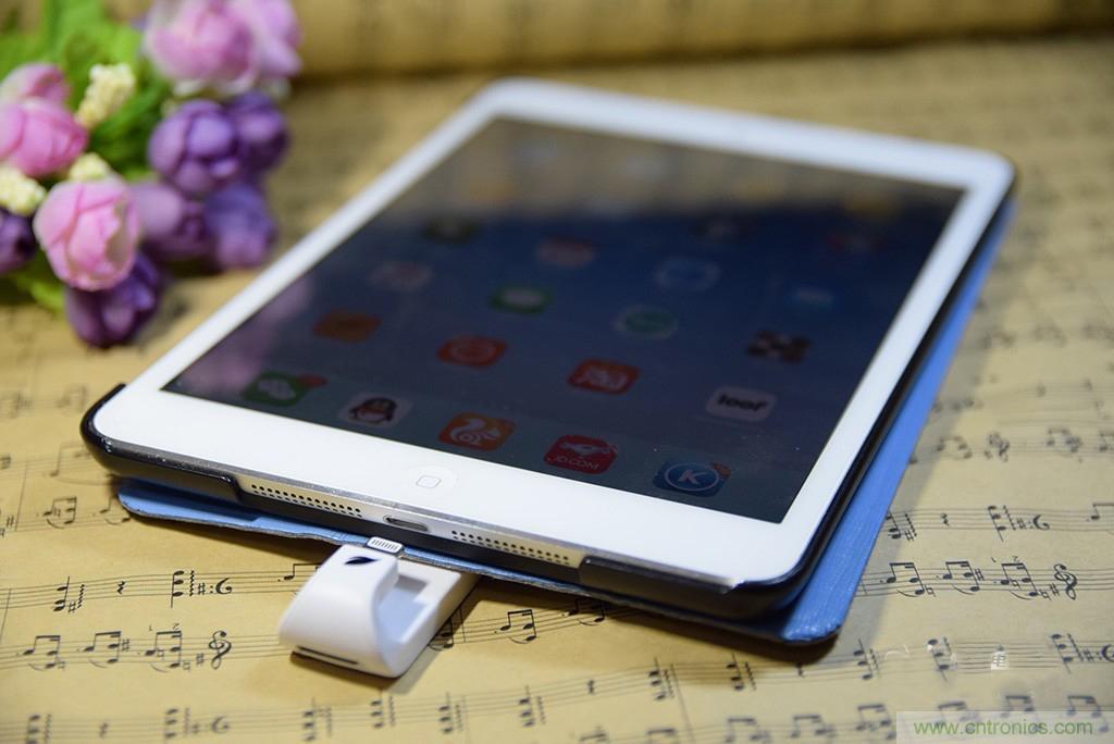 不越獄，就能隨意給iPad增容的影音娛樂利器