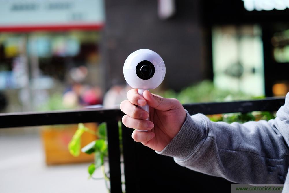 造型神似BB8，讓照片翻滾起來(lái)&mdash;&mdash;暴風(fēng)魔眼