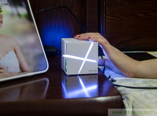 洛斐創(chuàng)意藍牙音箱，光與建筑點綴生活