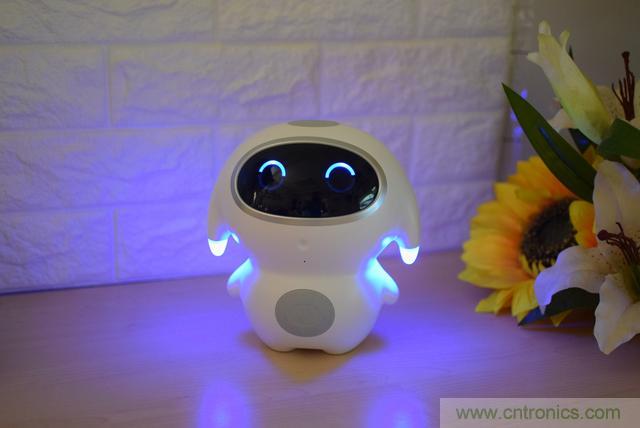 &ldquo;爸爸再不陪我，我就長大了&rdquo;&mdash;&mdash;小騰機(jī)器人