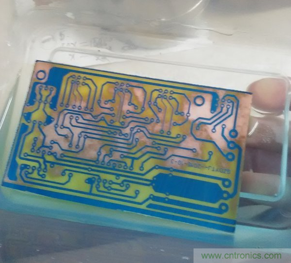 嘗試了四次PCB制作， 最后一發(fā)算是成功了