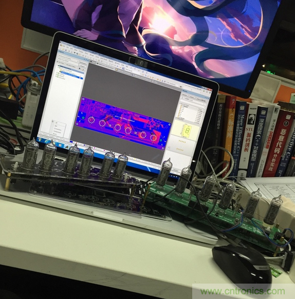 瘋狂技術(shù)男DIY了一個輝光時鐘