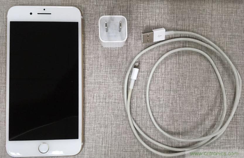 &ldquo;瘋7&rdquo;手機充電實測：為何沿用傳統(tǒng)充電模式？